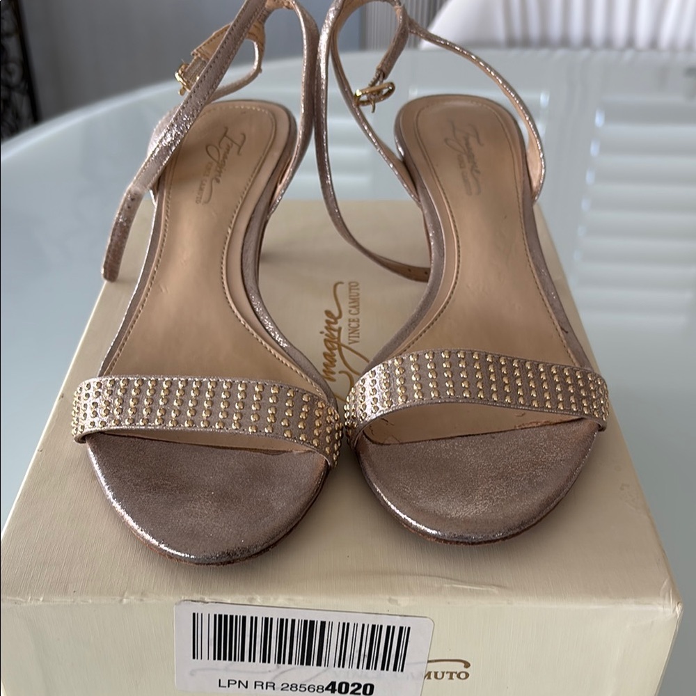 Vince Camuto IM Kevil Soft Gold Shimmer 7.5